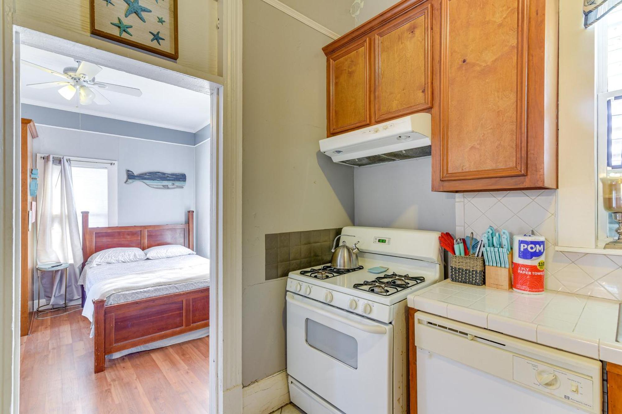 Coastal Galveston Studio About 1 Mi To Beach! Luaran gambar