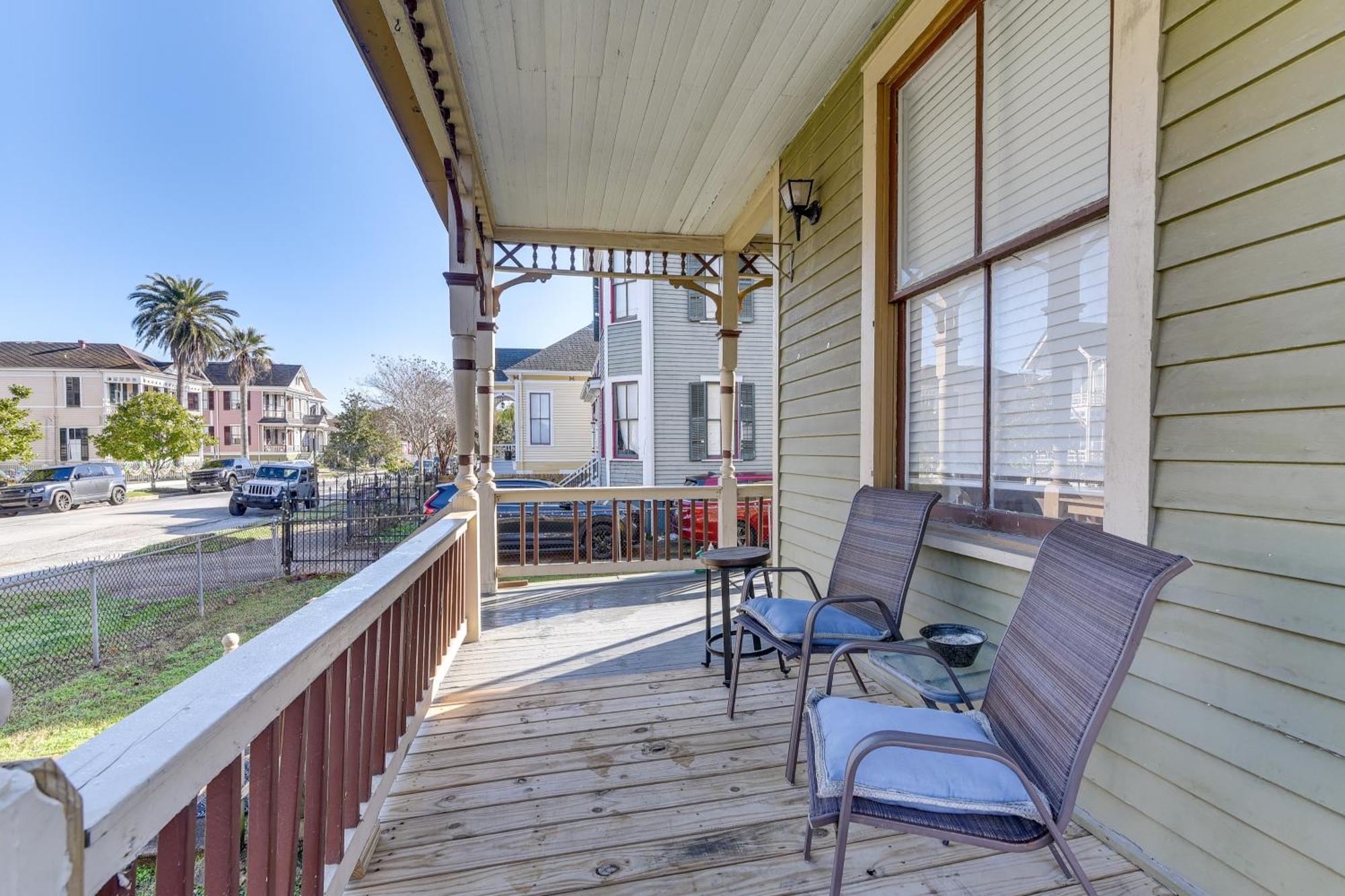 Coastal Galveston Studio About 1 Mi To Beach! Luaran gambar